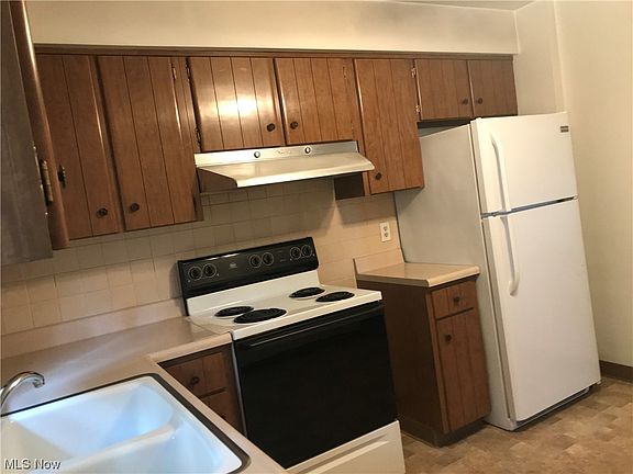 3rd image of 177 Circle Dr #179
