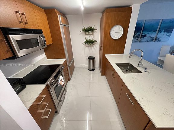 5th image of 10275 Collins Ave