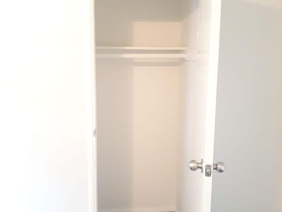5th image of 14355 Burbank Blvd #7