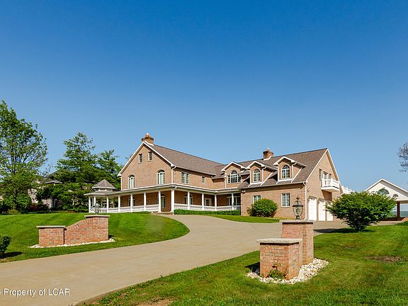 4th image of 10 Carey Ln
