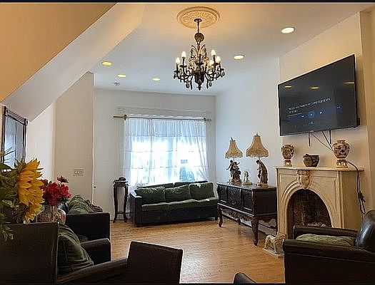 1st image of 365 W 116th St #A