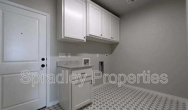 6120 Modena Dr — Photo 5