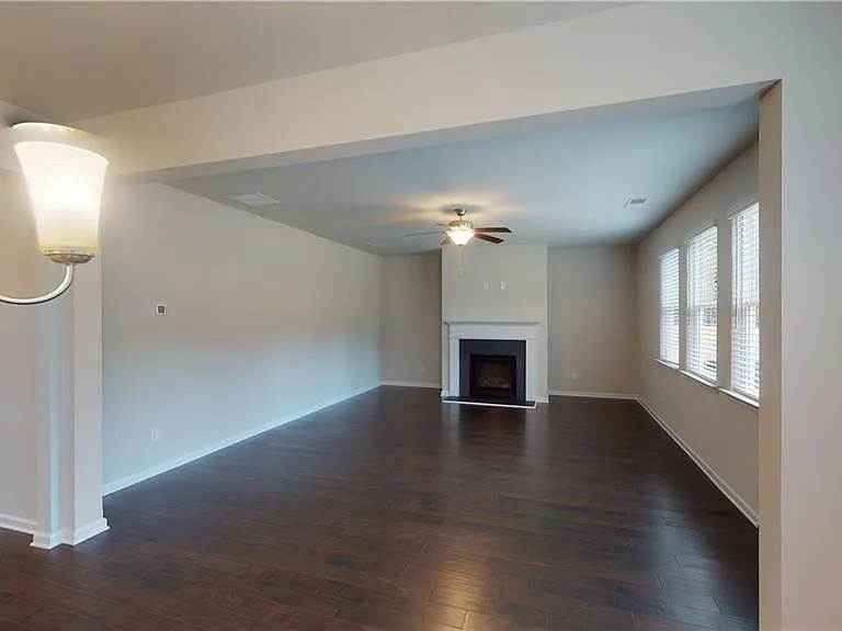 3742 Richmond Bnd — Photo 5