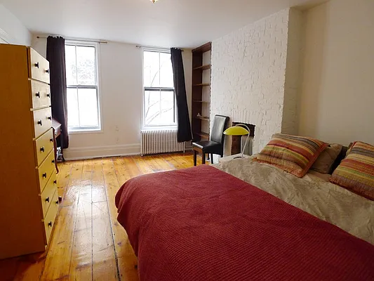 Rented by Sotheby's International Realty | media 39