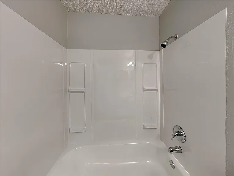 6701 Windwillow Dr — Photo 15