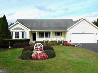 531 Cloverdale Rd, Charles Town, WV 25414