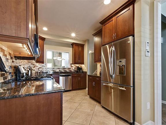 5th image of 5603 Schindler Dr S