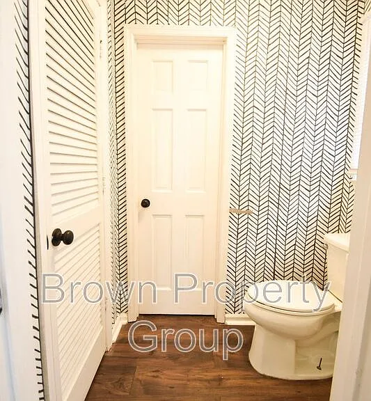 1733 Swann St — Photo 26