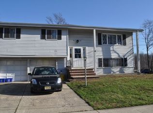 18 Frederick Pl, Old Bridge, NJ 08857