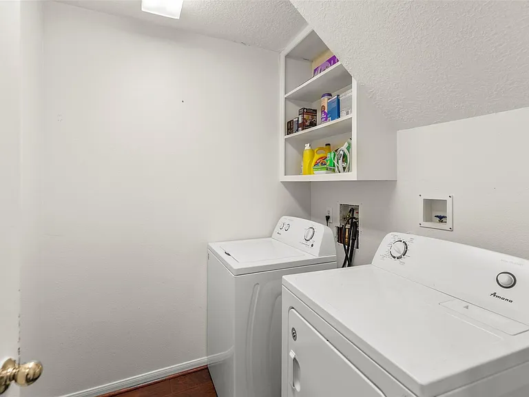 723 Avery Dr — Photo 8