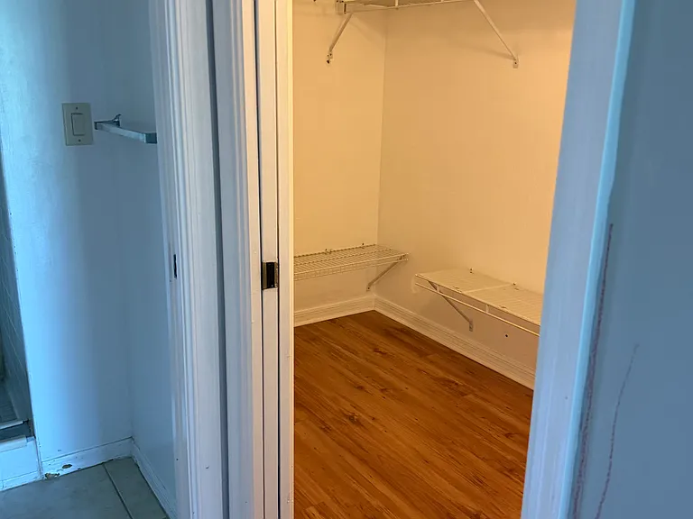 1216 Commonwealth Cir #203 — Photo 10