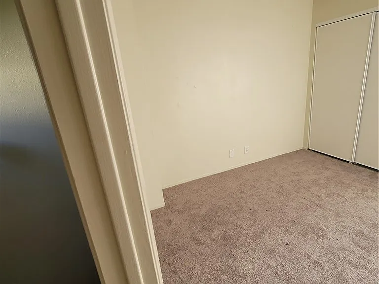 5049 Spencer St #D — Photo 39