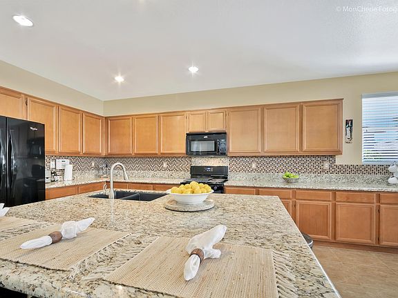 5th image of 82890 Port Wine Ln