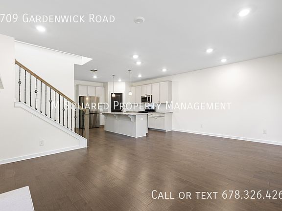 4th image of 3709 Gardenwick Rd