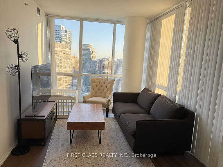 45 Charles St E #3802 — Photo 2