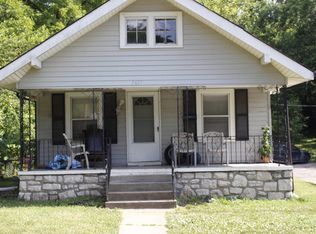 3617 E 61st St, Kansas City, MO 64130