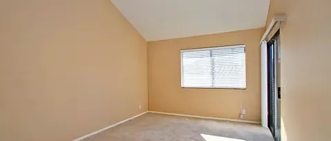1946 Swallow Ln — Photo 12