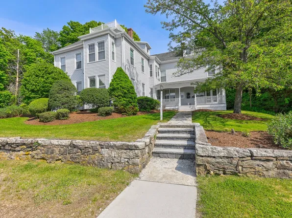 131 Elm St #D, Millbury, MA 01527