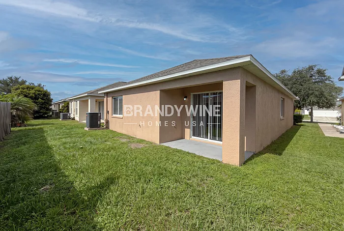 11750 Lynmoor Dr — Photo 17