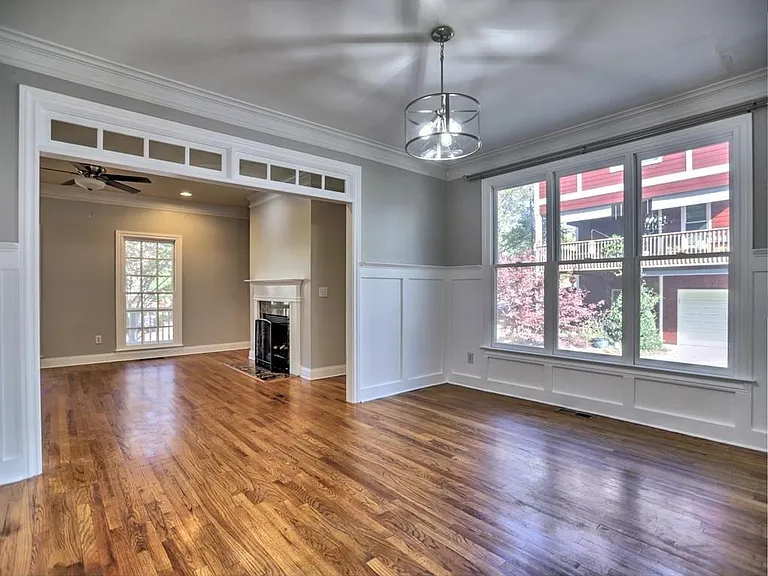975 Odessa Dr NW — Photo 12