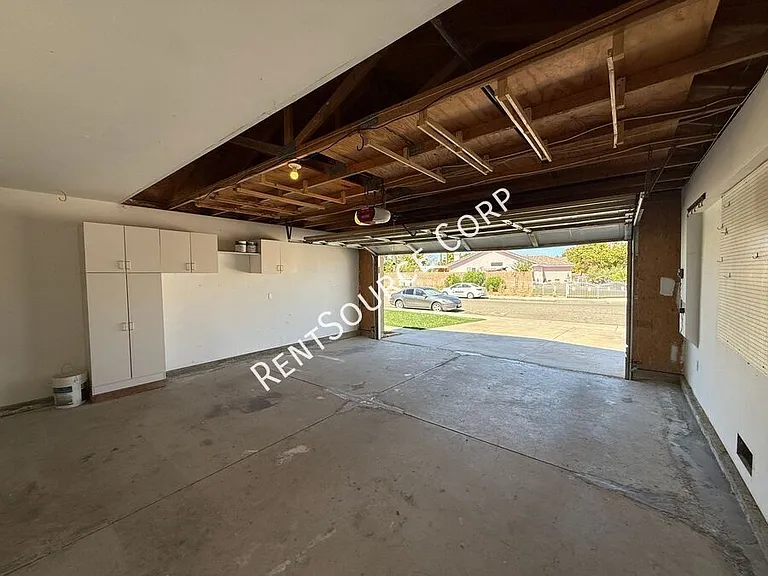 2240 Westpark Dr — Photo 21