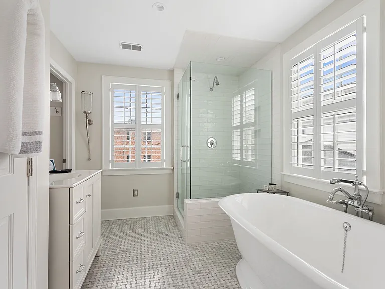 62 Barre St — Photo 6