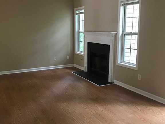 3rd image of 5113 Buckline Ct NW