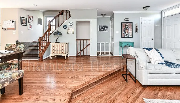 7245 Worsley Way — Photo 8