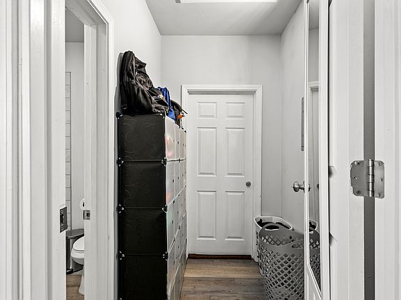 4th image of 2141 E 15th St #3