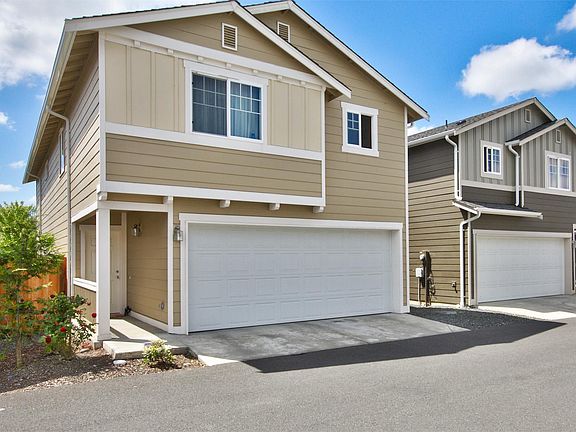 2nd image of 4829 146th Pl NE