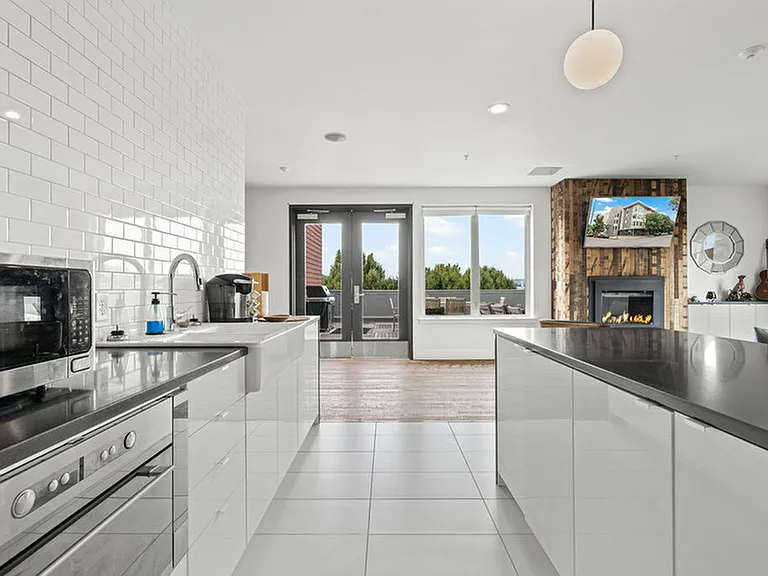 Community Kitchen