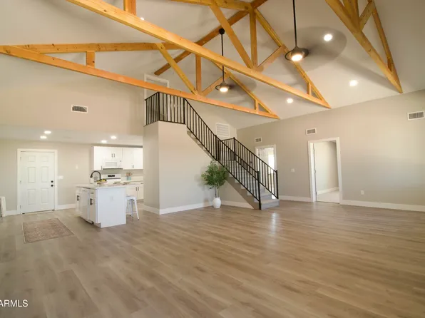 2573 E SUPERSTITION Boulevard, Apache Junction, AZ 85119