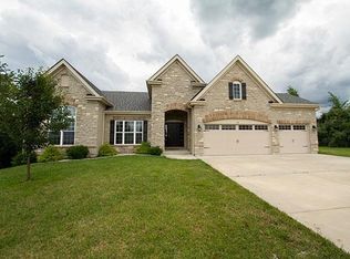 216 Triple Crown Ct, Foristell, MO 63348