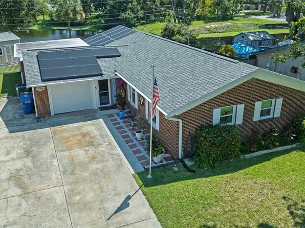 220 Tralee St, Largo, FL 33770