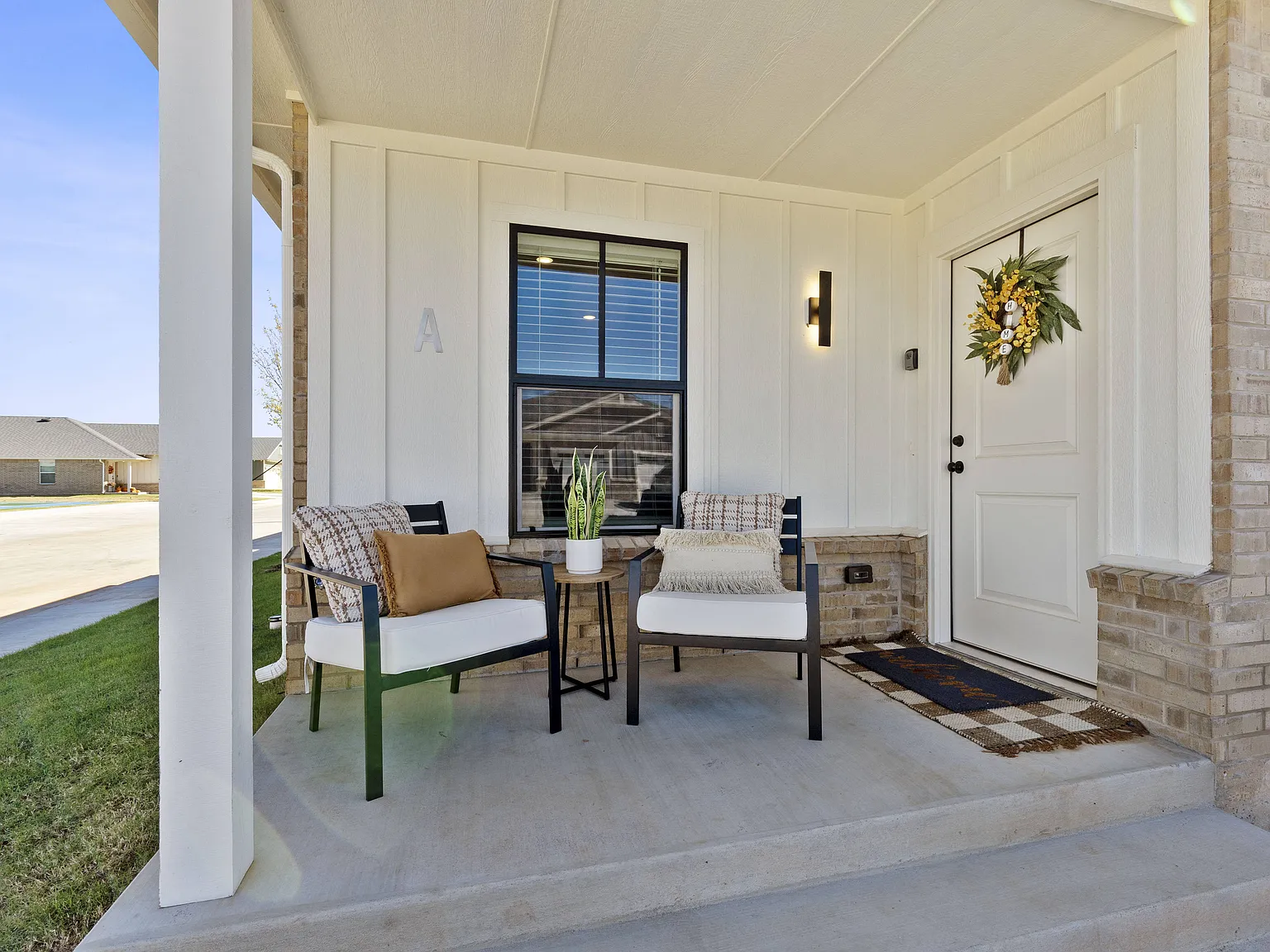 Chisholm Pointe — Photo 3