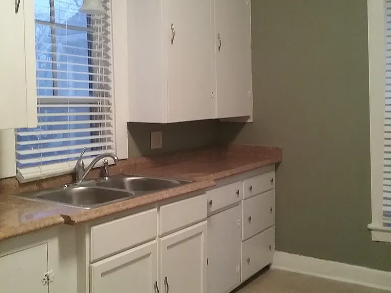 1322 Tennessee St — Photo 12