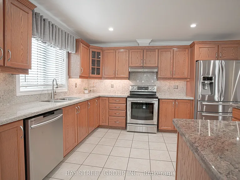 722 A Lake Dr S — Photo 7