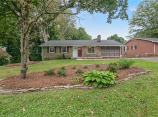 706 Ashview Dr, Winston Salem, NC 27103