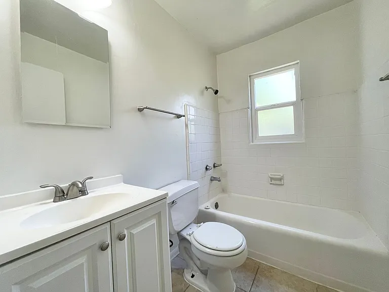 1315 G Street — Photo 7
