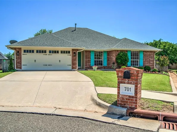 701 Adam Ct, Edmond, OK 73003
