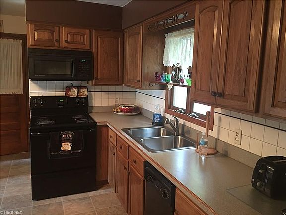 5th image of 1795 Lemont Dr