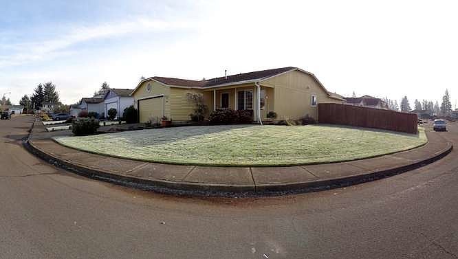 1st image of 13805 NE 87th St