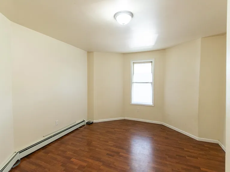 482 S 16th St #1 — Photo 5