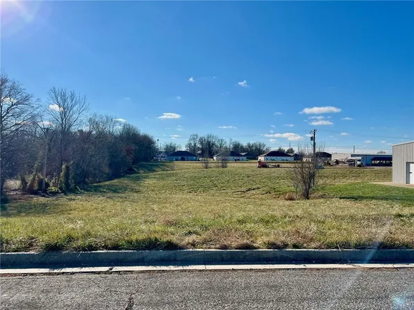 LOT 3 E Park Ln, Odessa, MO 64076