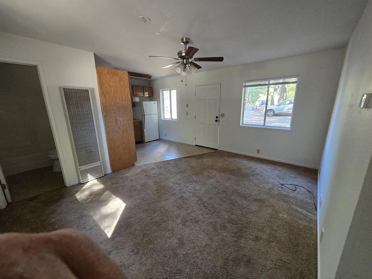Studio, $850 — Photo 4