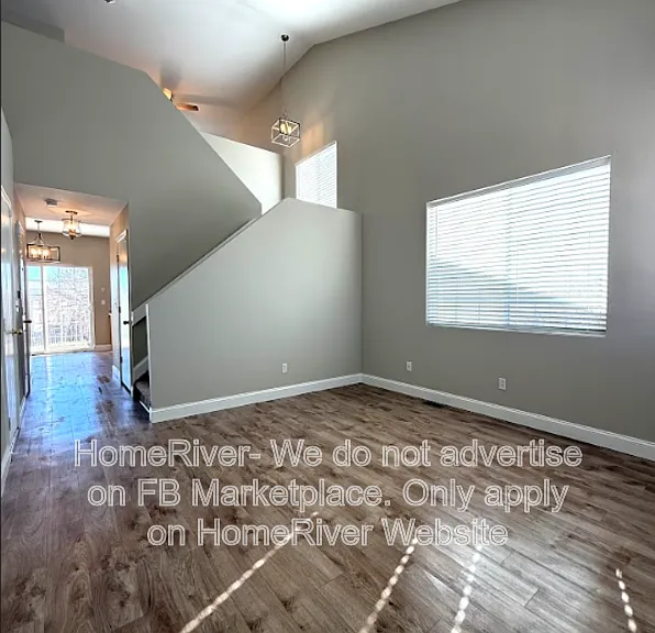3719 Range Dr — Photo 2
