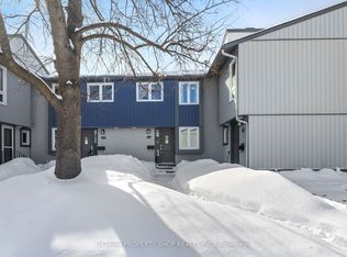 20 Benlea Dr #D, Ottawa, ON K2G 4A8