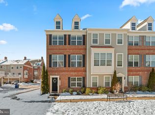 7950 Pettigrew St, Elkridge, MD 21075