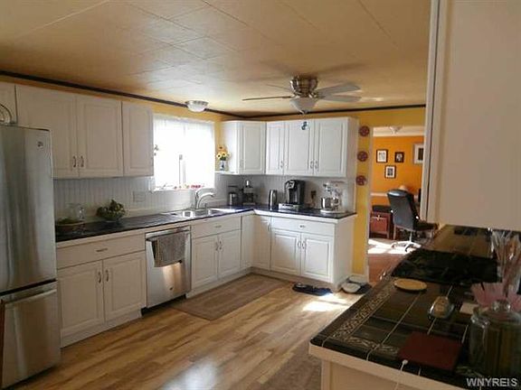 2nd image of 420 Andre Pl