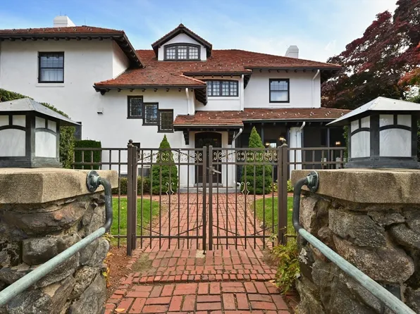 90 Prospect St, Wakefield, MA 01880